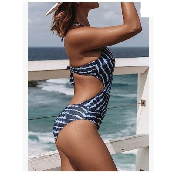 Lot of 3 Swimsuit Bikini Tassel Trim Top Halter Straps One pieces size LARGE - Picture 6 of 7